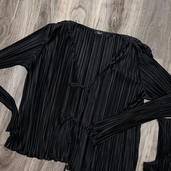 Rowan Pleated Pull On Pants & Bethany top Black - Picture 7 of 10